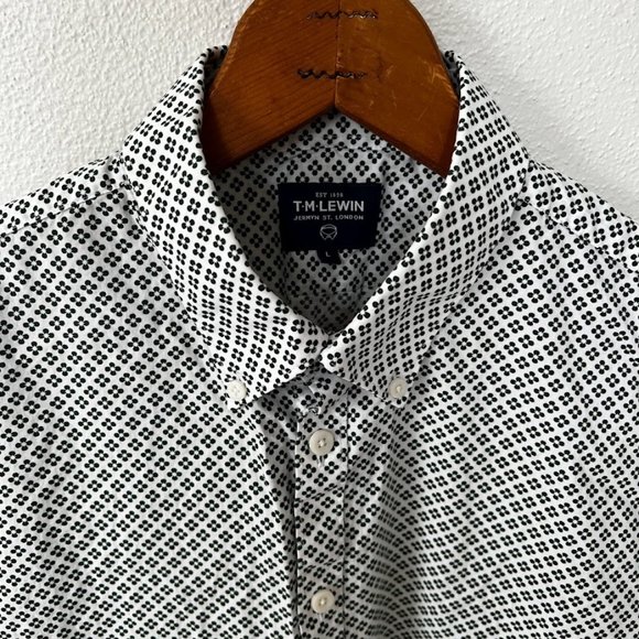 T.M.Lewin Other - T.M. Lewin - Business Casual Button Down Shirt - Size L